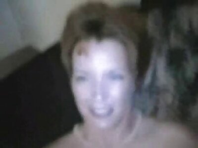 Süßes reife frauen sexfilme Mädchen ohne BH masturbiert effektiv
